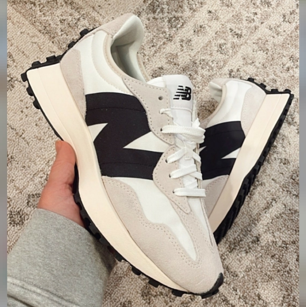 ‼️RESTOCK‼️ New Balance Women's 327 Shoes Size 7 and 7.5  SEA SALT/WHITE/BLACK!